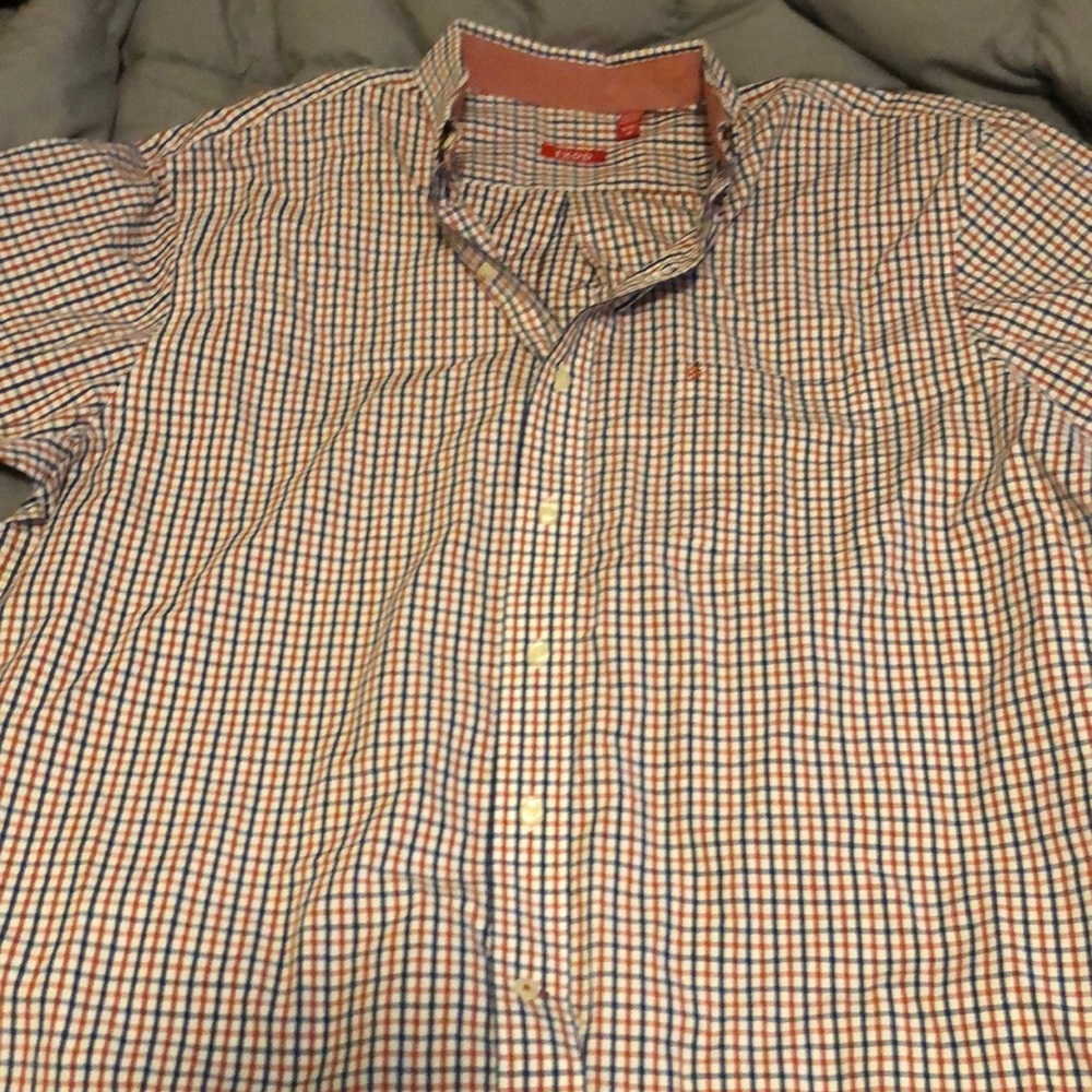 Izod Button Down